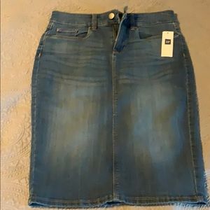 🍁Denim Skirt- Gap-size 2 5/$30